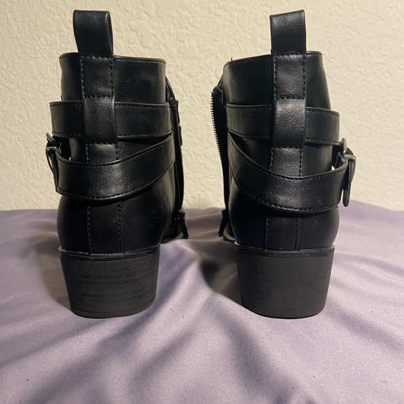 Booties - W 8 - Picture 6 of 6